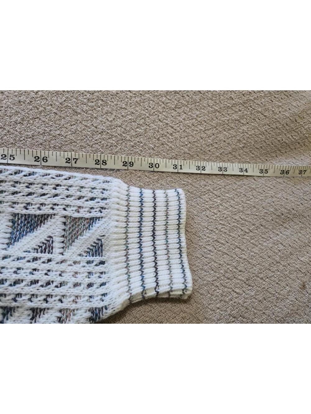 Lavane Sweater L | Geometric Textured Knit Pullover - Picture 7 of 7